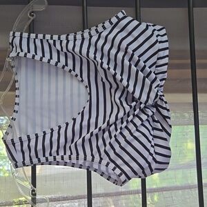 Stripe swim top never been worn